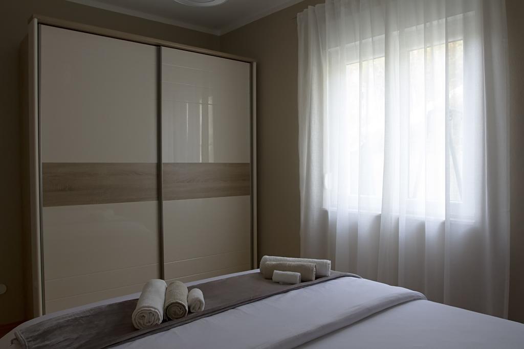 Sea Stone Apartment Podstrana Luaran gambar
